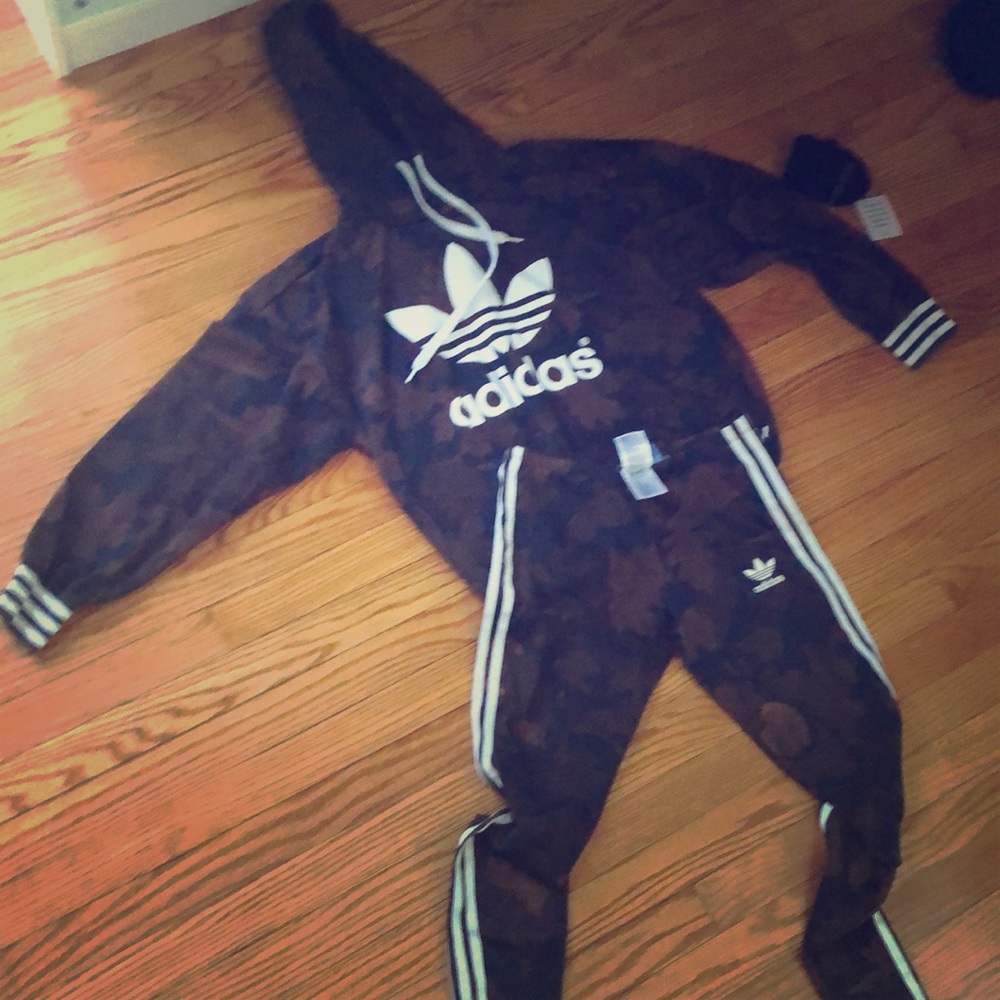 Adidas leaf hoodie and leggings